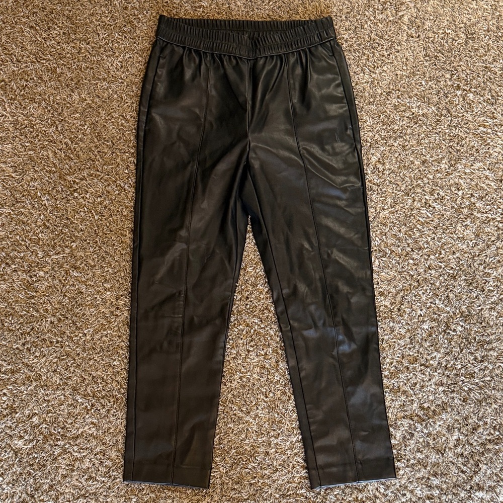 NWT Ann Taylor faux leather pull on elastic waist ankle black pants